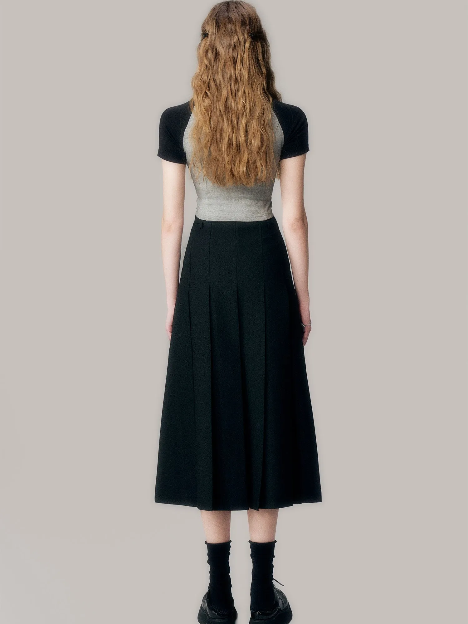 Elegant Pleated Maxi Skirt